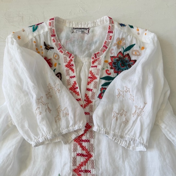 Johnny Was Olinda Floral Butterfly Embroidered Puff Sleeve Top Size L - Picture 6 of 9